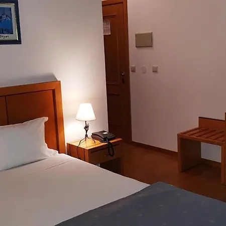 Hotel Rural Mira Serra 3*