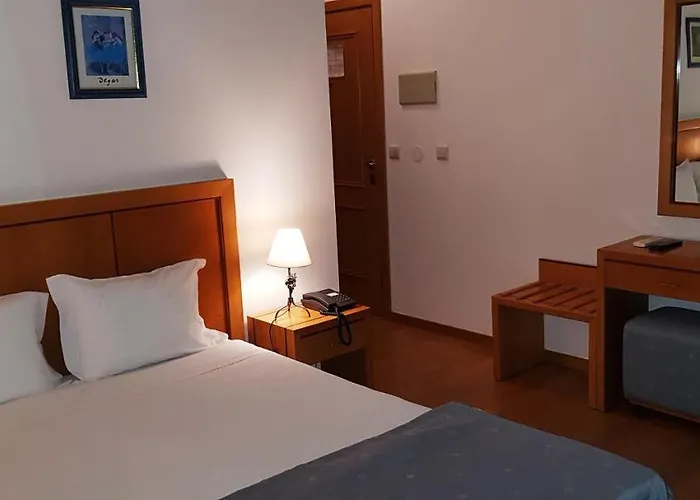 Hotel Rural Mira Serra 3*